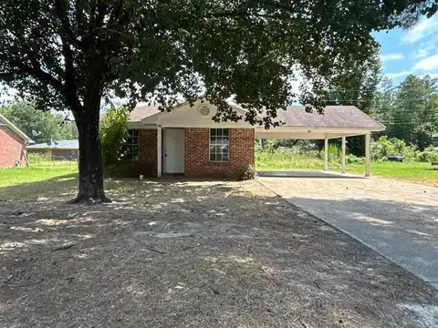 109 Stephen St., Tupelo, MS 38801