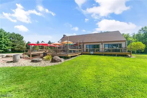 2576 Davis Peck Road, Cortland, OH 44410