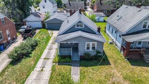 19716 Mohawk Avenue, Cleveland, OH 44119