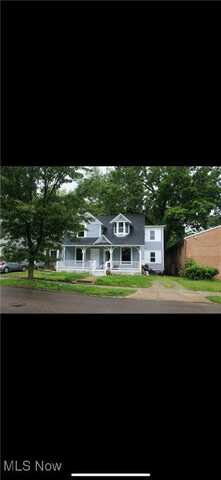 525 Crosby Street, Akron, OH 44302