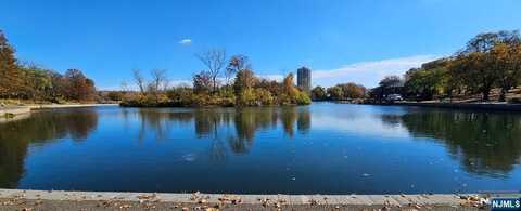 8800 Boulevard East 4B, North Bergen, NJ 07047