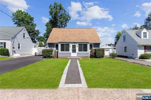 221 Washington Avenue, Elmwood Park, NJ 07407