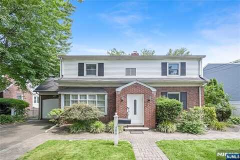 589 Albin Street, Teaneck, NJ 07666