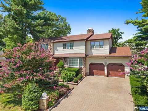 42-05 Debruin Drive, Fair Lawn, NJ 07410