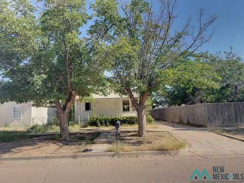 316 W Dallas Avenue, Artesia, NM 88210
