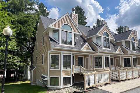 2A Townhouse Square, Dover, VT 05356