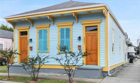 2501 FIRST Street, New Orleans, LA 70113