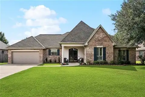 649 PLACE SAINT ETIENNE Place, Covington, LA 70433