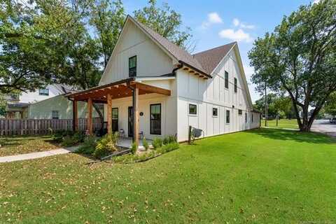 523 W Detroit Street, Broken Arrow, OK 74012