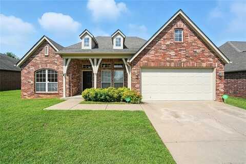 12006 S Nandina Street, Jenks, OK 74037