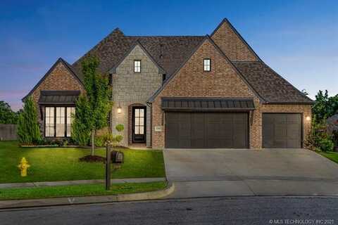 11408 S Oak Court, Jenks, OK 74037