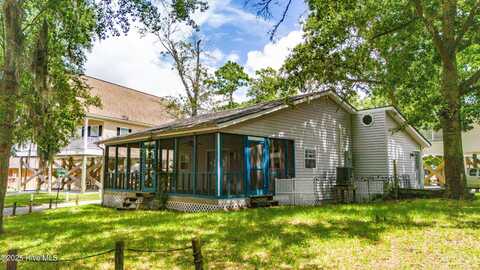 44 Pecan Lane, Grantsboro, NC 28529