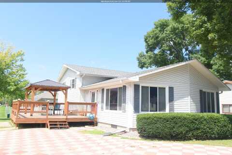 2205 F St, South Sioux City, NE 68776