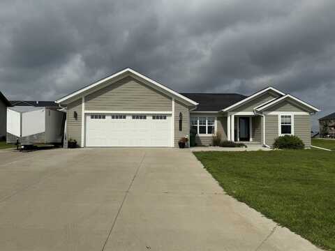 1506 Lincoln Pl SE, Orange City, IA 51250
