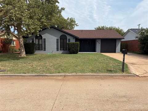 913 Hairston Street, Altus, OK 73521