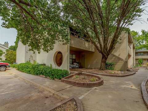 11140 Stratford Drive, Oklahoma City, OK 73120