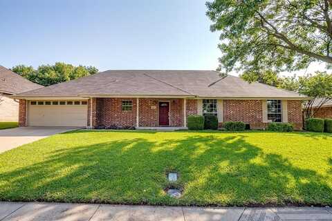 834 Copperfield Drive, Burleson, TX 76028