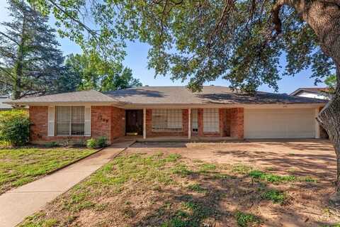 7308 Martha Lane, Fort Worth, TX 76112
