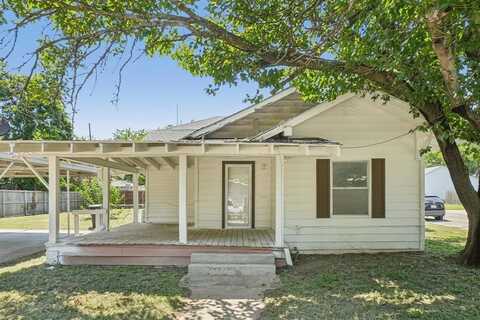 302 S Wood Street, Cleburne, TX 76033