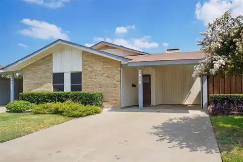 2645 Via Los Altos, Carrollton, TX 75006