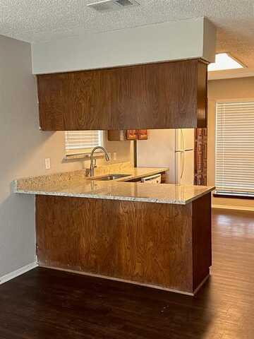 1605 Hartford Drive, Carrollton, TX 75007