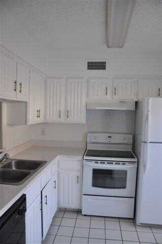 2610 Lakehill Lane, Carrollton, TX 75006