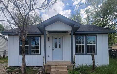 3024 N Crump Street, Fort Worth, TX 76106