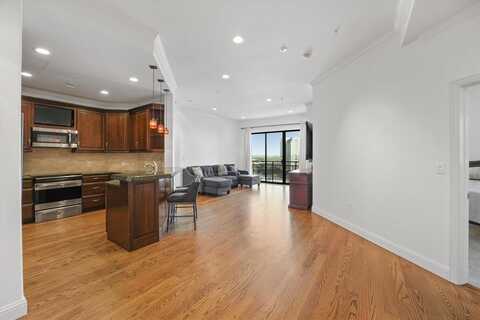 330 Las Colinas Boulevard E, Irving, TX 75039
