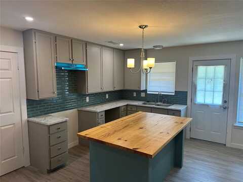 2938 Healey Drive, Dallas, TX 75228
