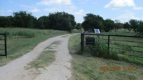 924 L R Campbell Road, Italy, TX 76651