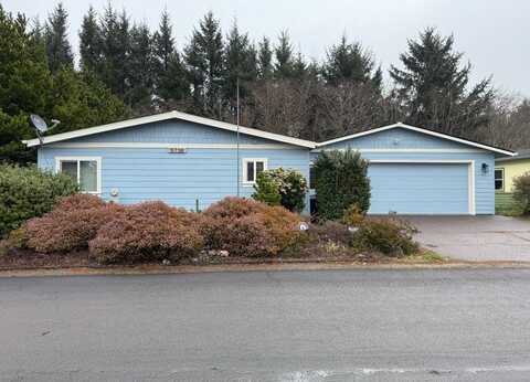 5738 NE Evergreen LN, Newport, OR 97365