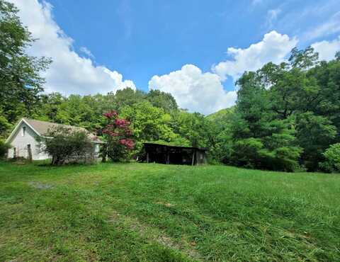 3600 Freezeland Mountain Road, Hinton, WV 25951