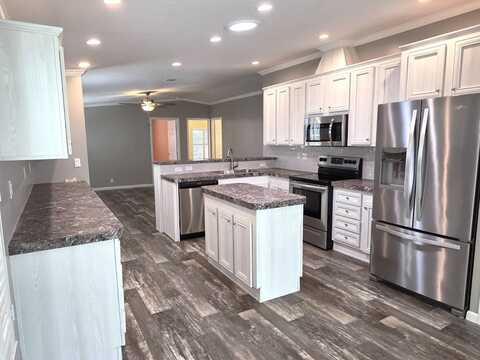 7011 W Pollans Lane, Homosassa, FL 34446