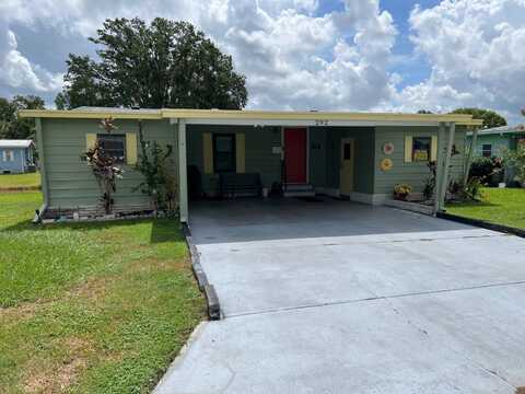 292 Country Club Dr, Plant City, FL 33565
