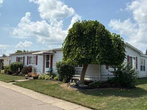 42 Quail St, Rochester Hills, MI 48309