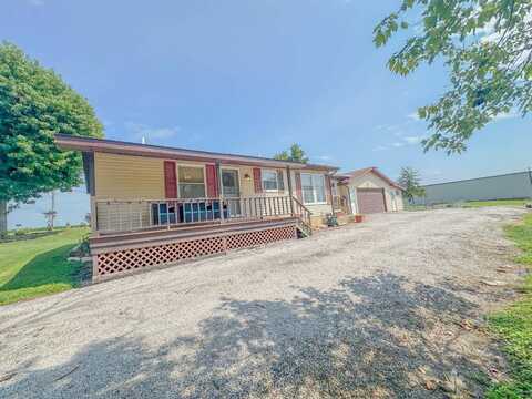 128 Liberty Ct, Pittsfield, IL 62363