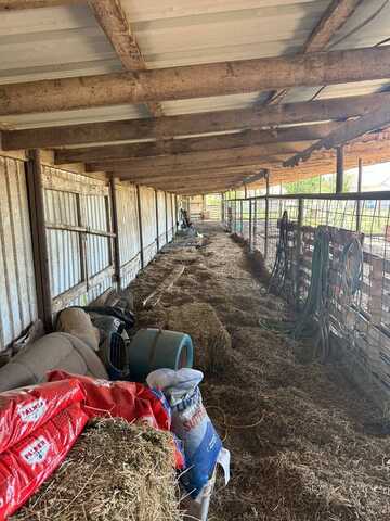 000 3rd St, Talpa, TX 76882