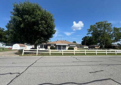 517 Plum St, Carmi, IL 62821