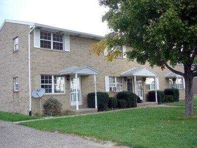 2105 Ashland St, Louisville, OH 44641