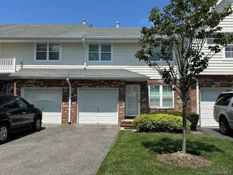 13 Springfield Circle, Central Islip, NY 11722