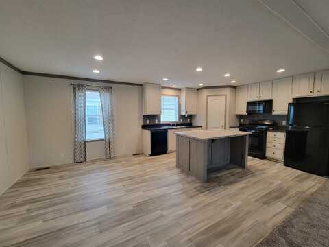 3930 Auburn Lane, Kalamazoo, MI 49002