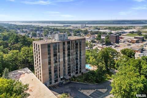 1800 7TH Street, East Moline, IL 61244
