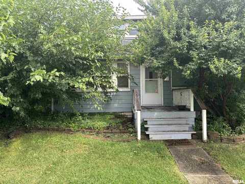 3916 N PROSPECT Road, Peoria, IL 61614
