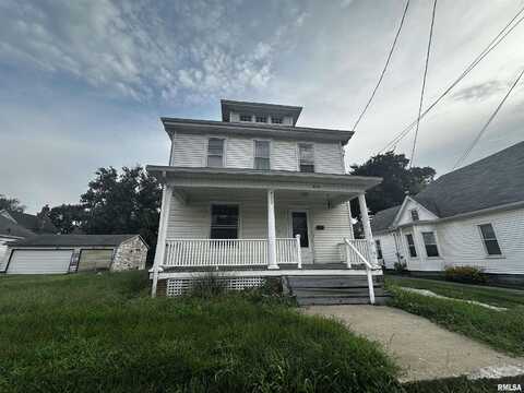 615 W LAFAYETTE Avenue, Jacksonville, IL 62650