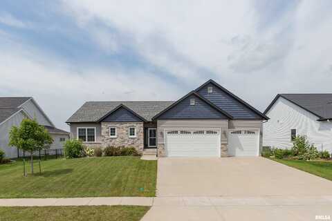 7024 Saint Ann Drive, Bettendorf, IA 52722