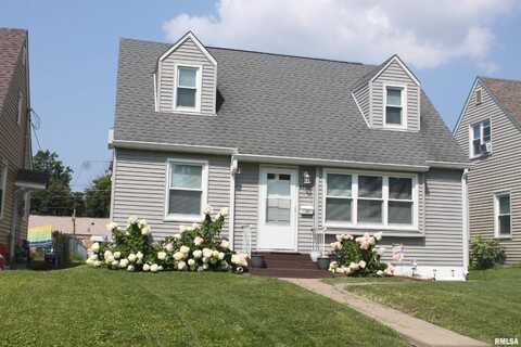 2030 33RD Street, Rock Island, IL 61201