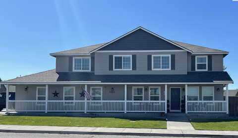 3004 S Rainier St, Kennewick, WA 99337