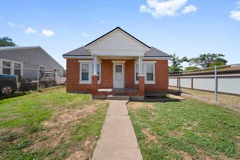 709 E 14th St, Big Spring, TX 79720