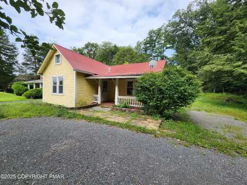 2427 Route 390, Canadensis, PA 18325