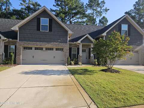 504 Niblick Circle, West End, NC 27376